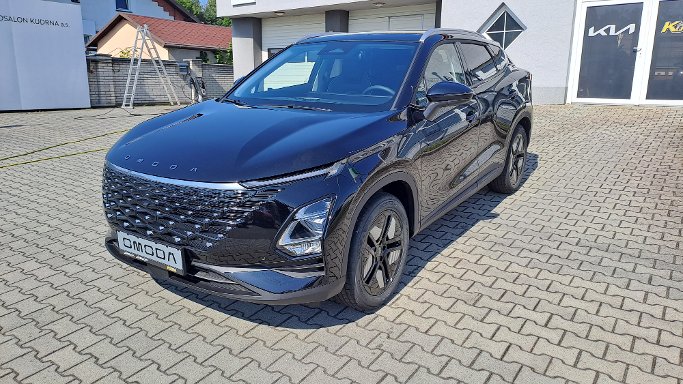 OMODA 5 - černá - 612 000 Kč