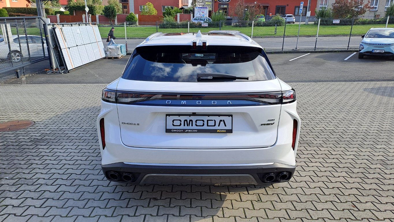 Vozidlo OMODA 9 SHS